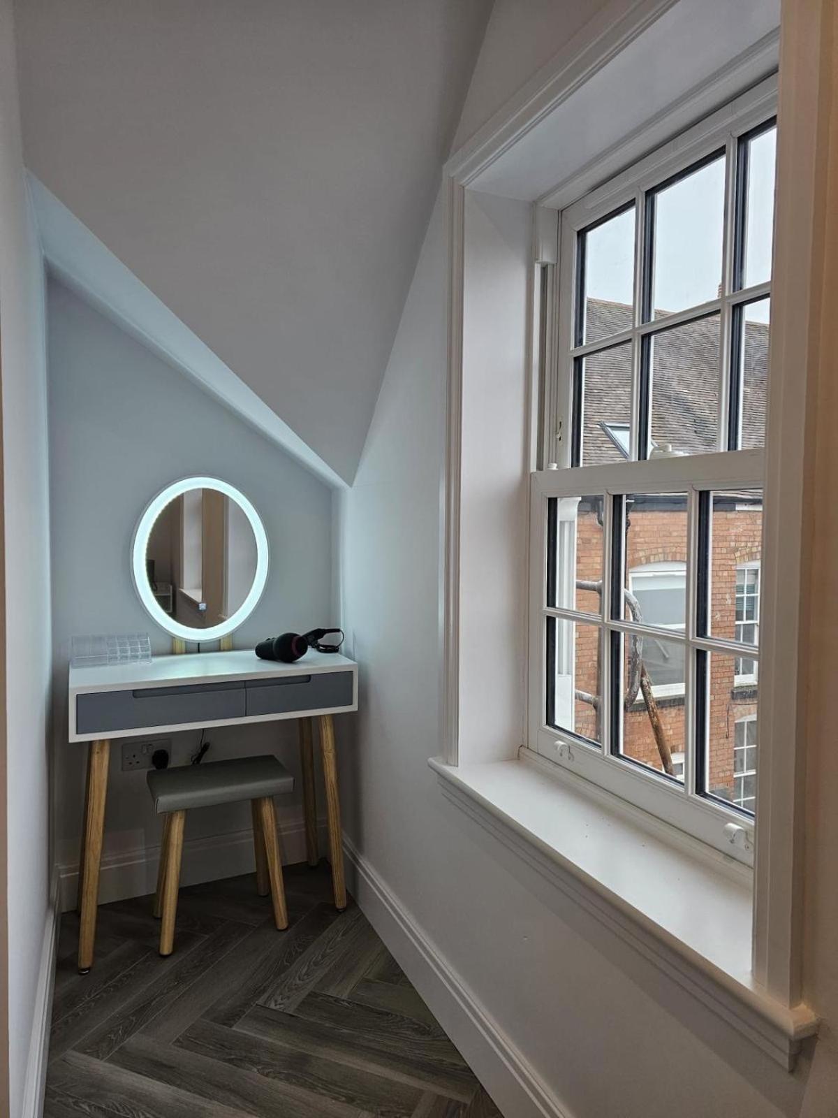 The Loft, ريديتش المظهر الخارجي الصورة